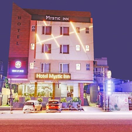 Hotel Mystic Inn ชัยปุระ ภายนอก รูปภาพ