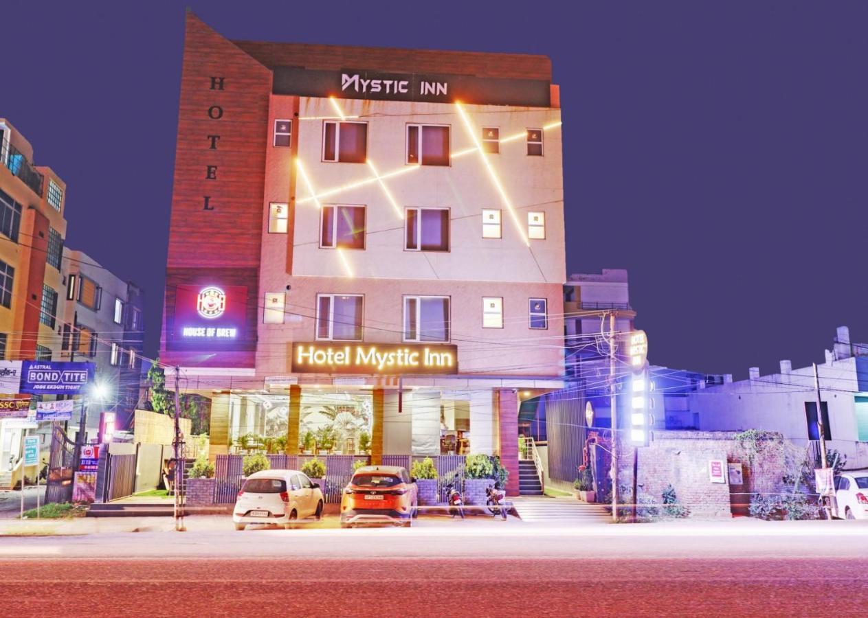 Hotel Mystic Inn ชัยปุระ ภายนอก รูปภาพ