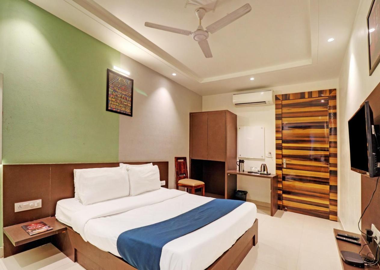Hotel Mystic Inn ชัยปุระ ภายนอก รูปภาพ